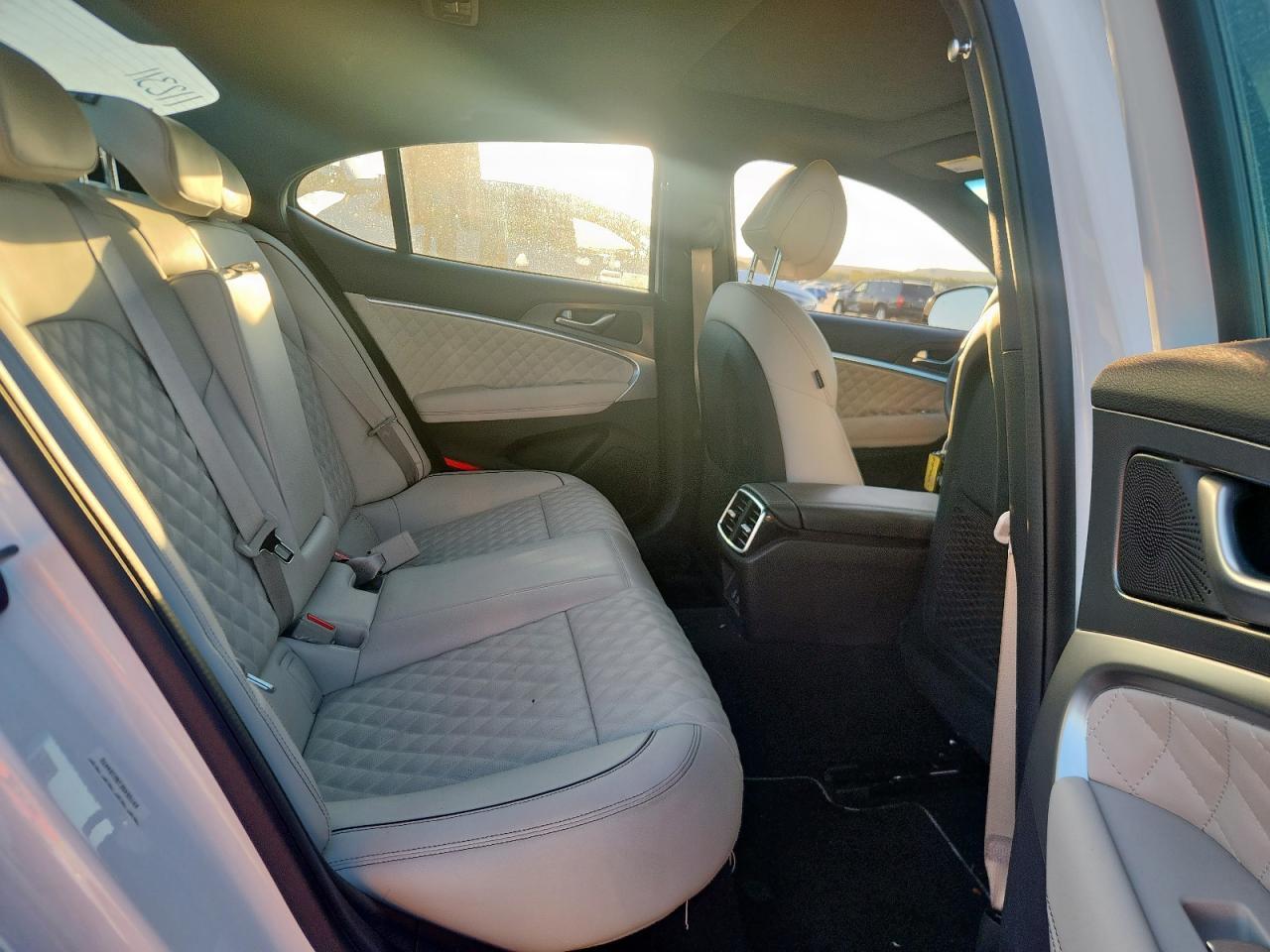 2025 GENESIS G70