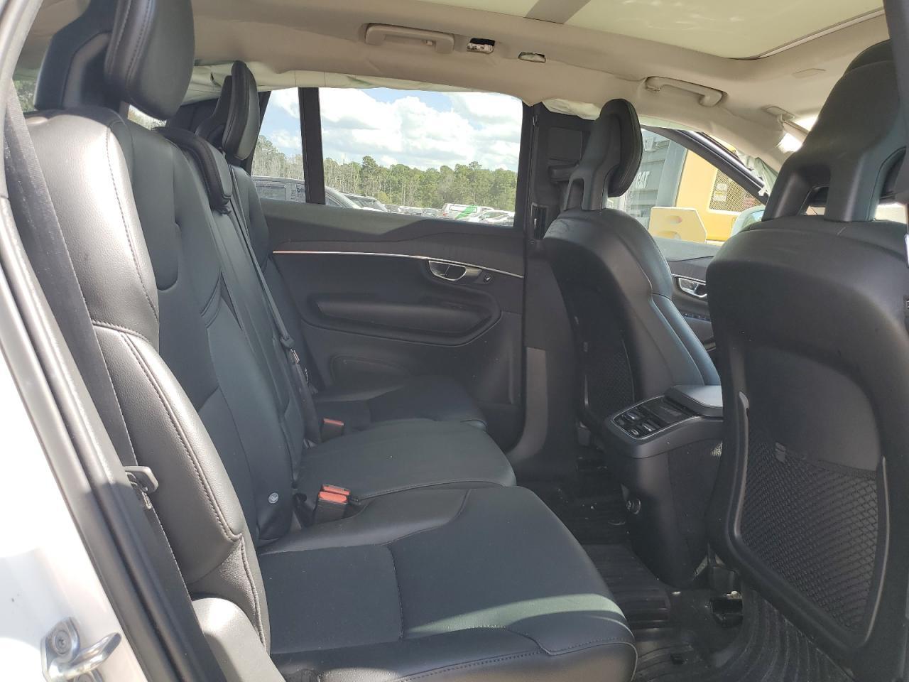 2020 VOLVO XC90