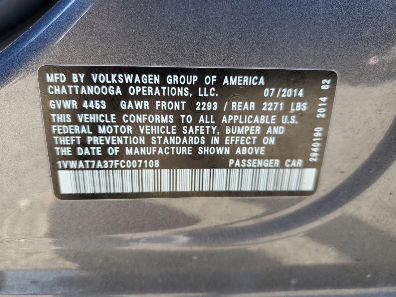 2015 VOLKSWAGEN Passat