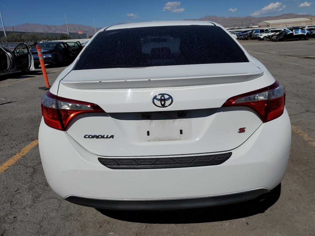 2015 TOYOTA COROLLA