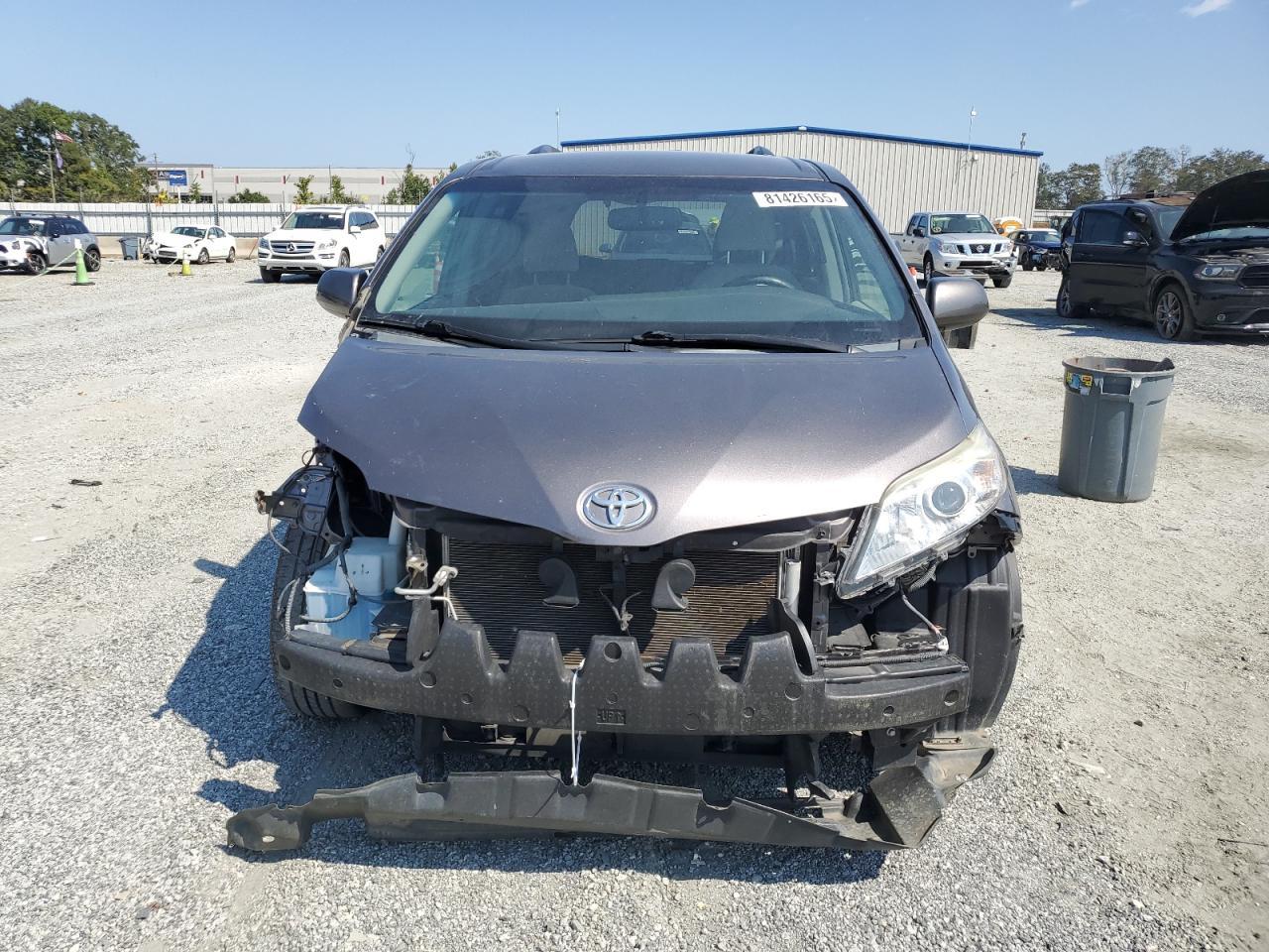 2016 TOYOTA SIENNA