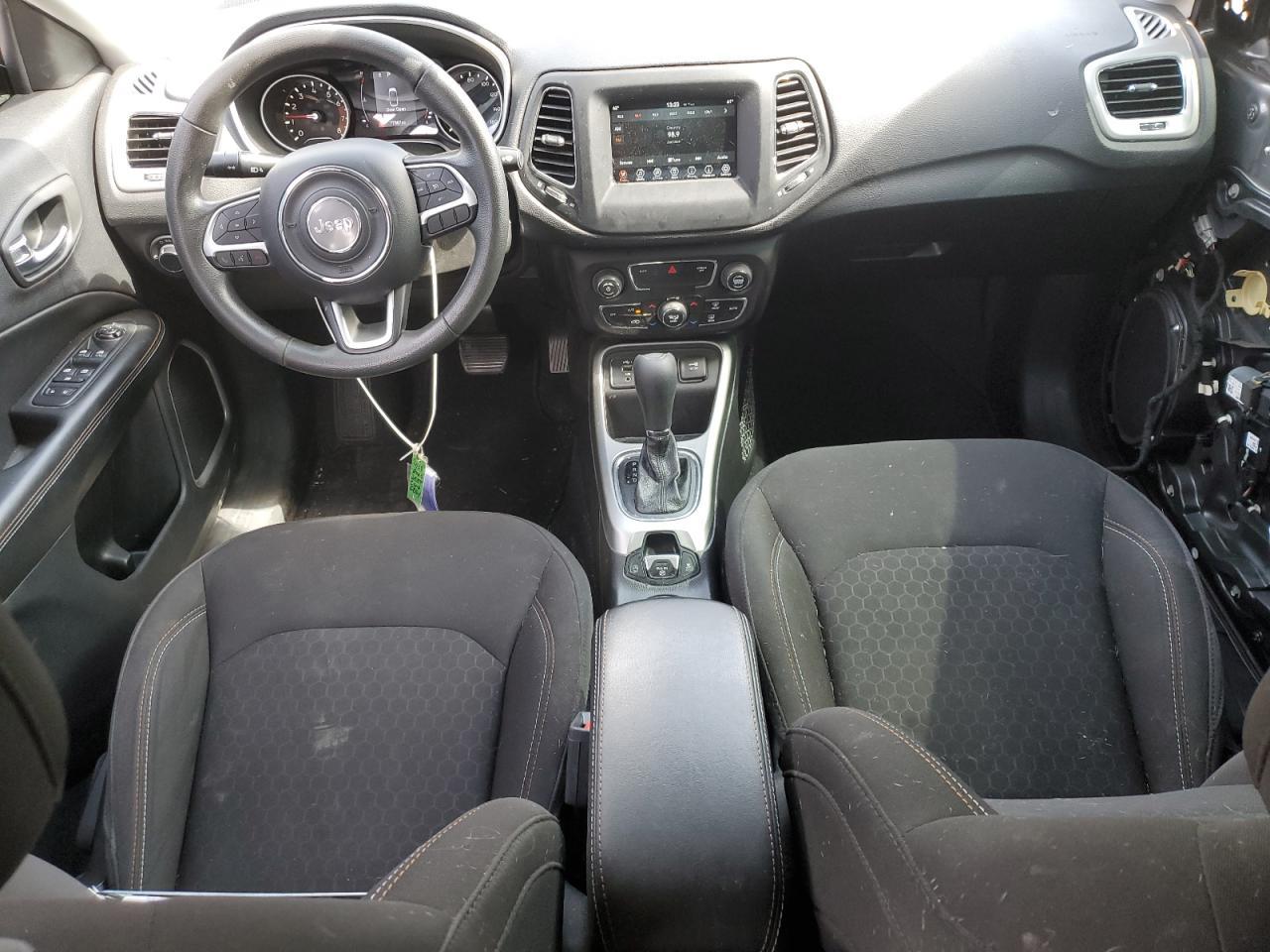 2020 JEEP Compass