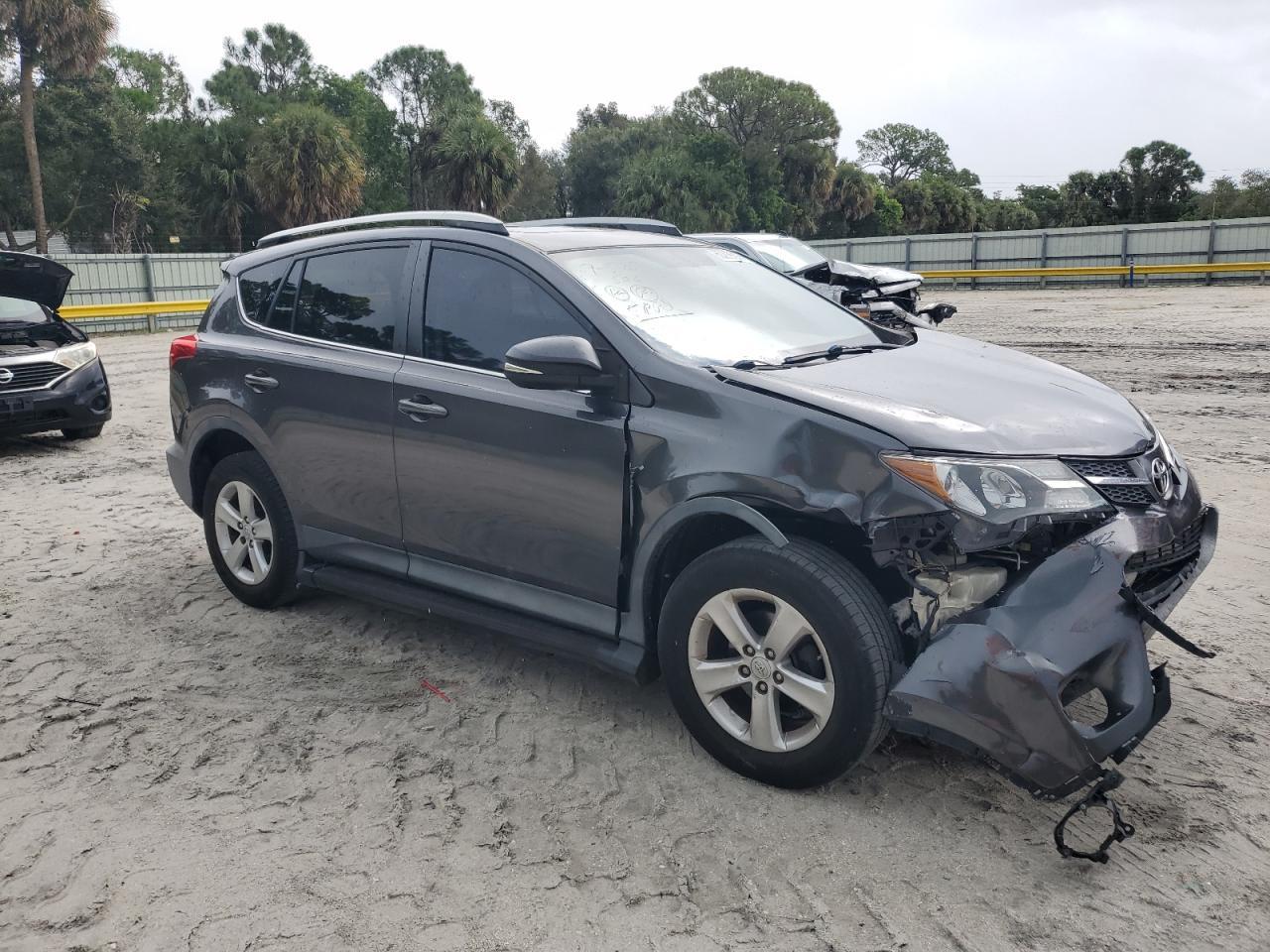 2014 TOYOTA RAV4