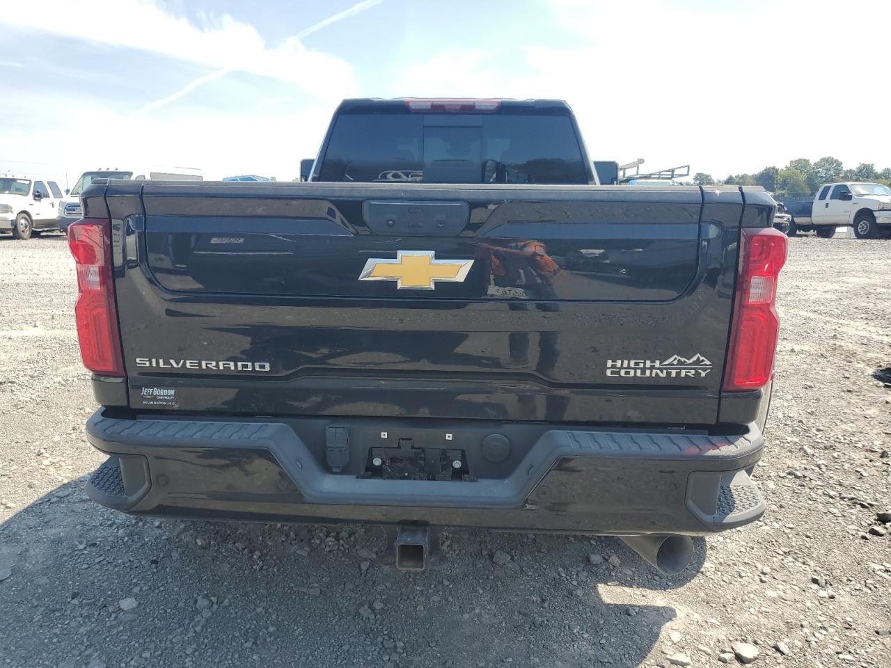 2024 CHEVROLET Silverado