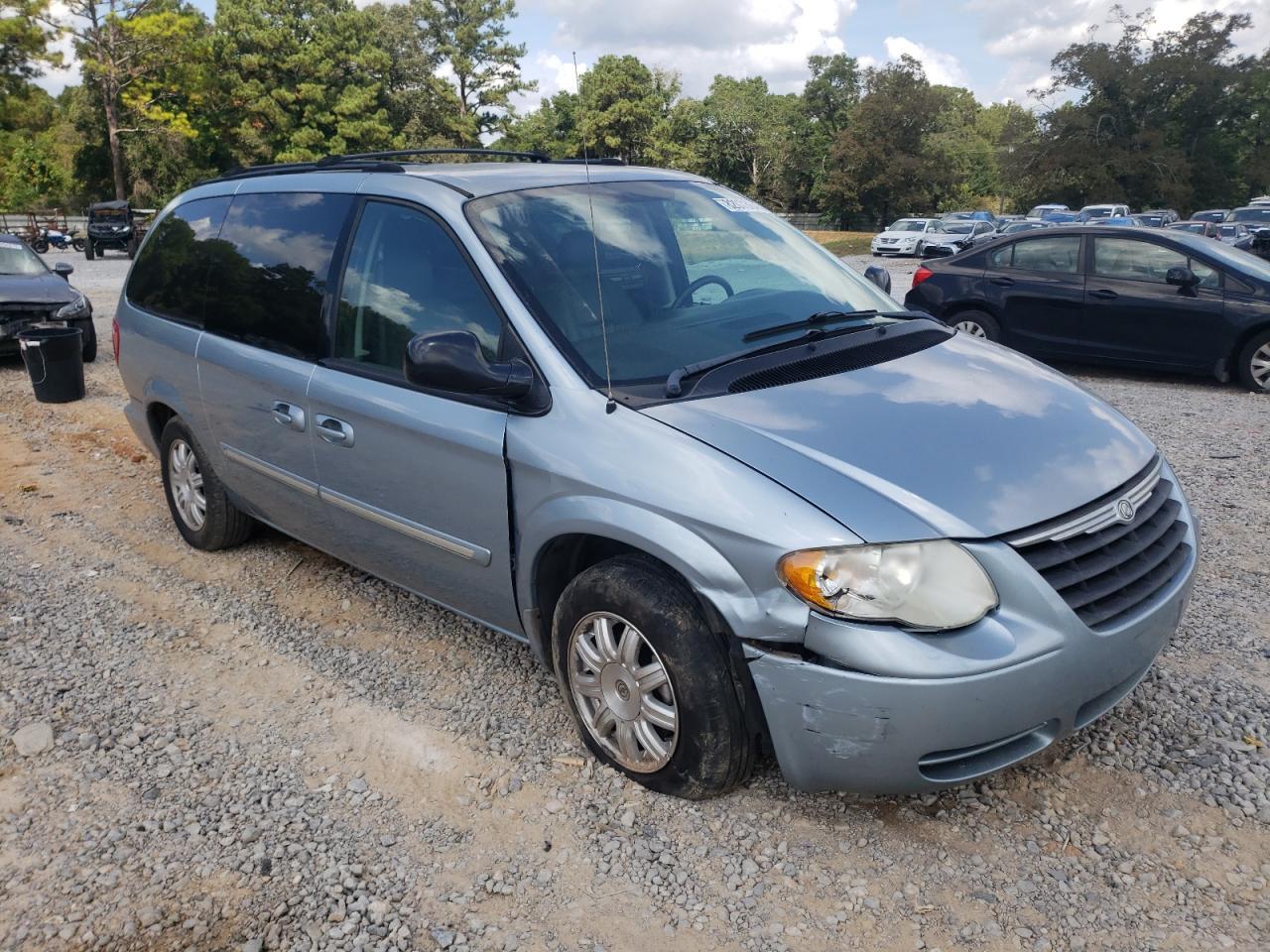 2005 CHRYSLER Town & Country