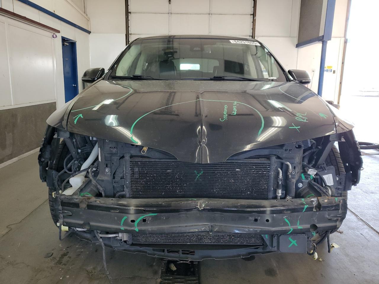 2013 LINCOLN MKT