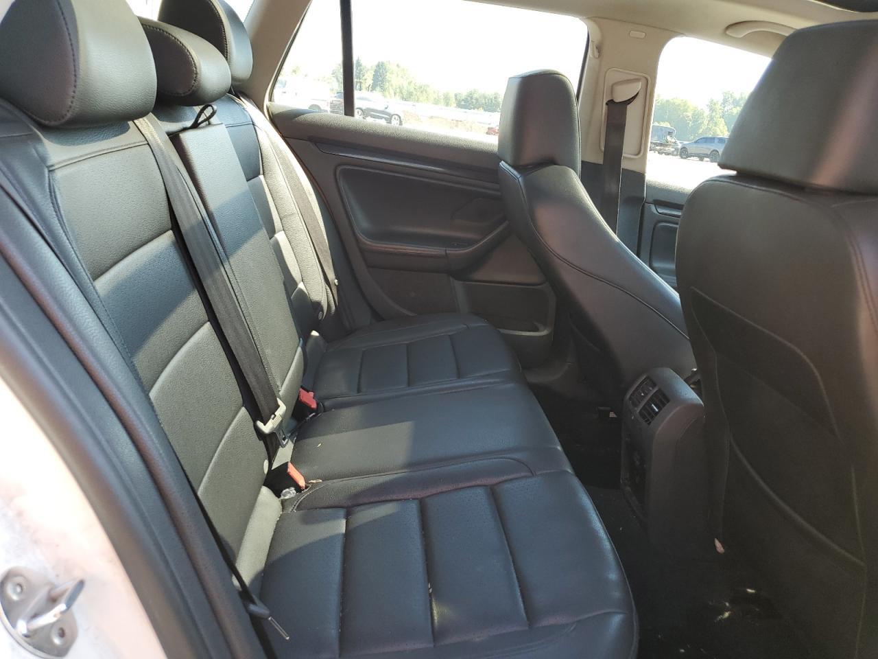 2012 VOLKSWAGEN JETTA