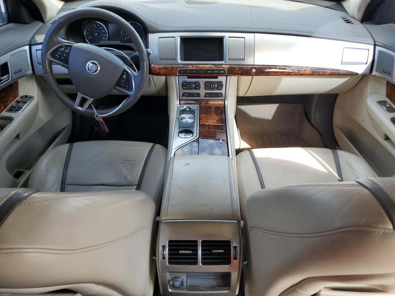 2013 JAGUAR XF