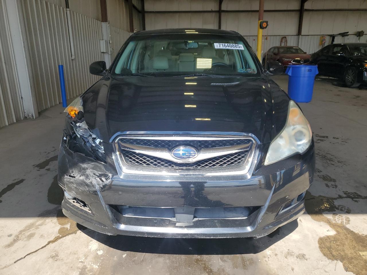 2010 SUBARU Legacy