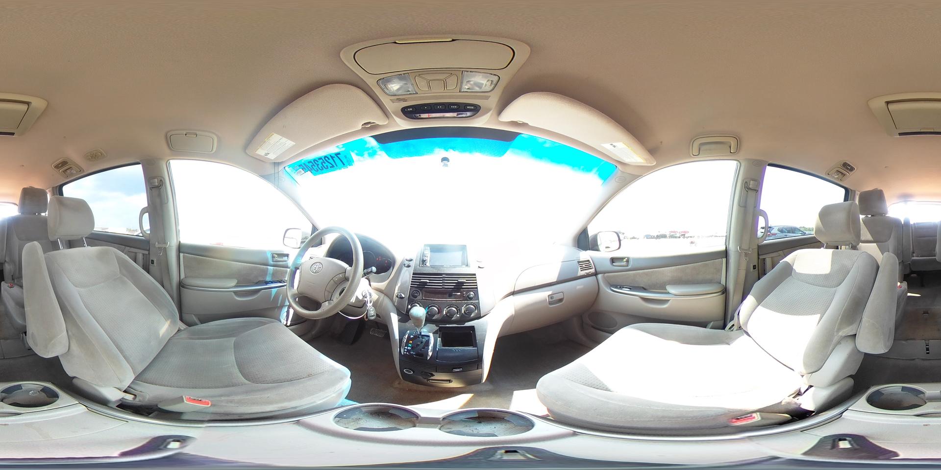 2009 TOYOTA SIENNA
