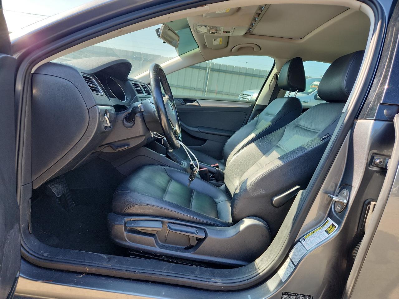 2017 VOLKSWAGEN JETTA