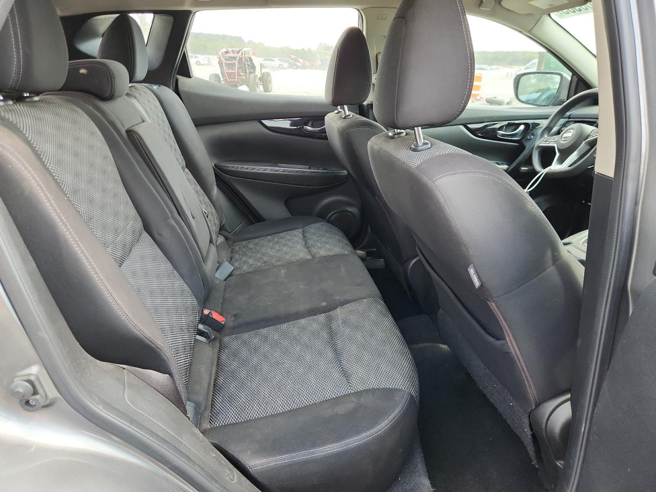 2017 NISSAN Rogue Sport