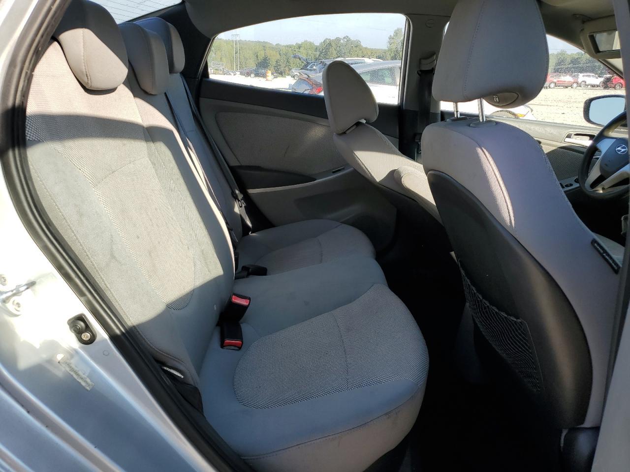 2012 HYUNDAI ACCENT