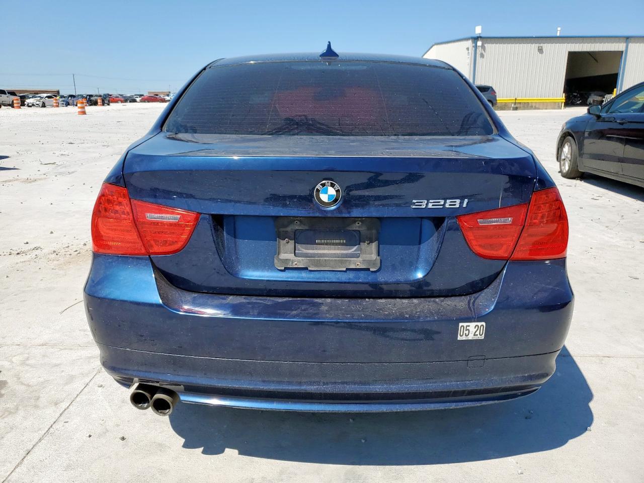 2011 BMW 3 SERIES