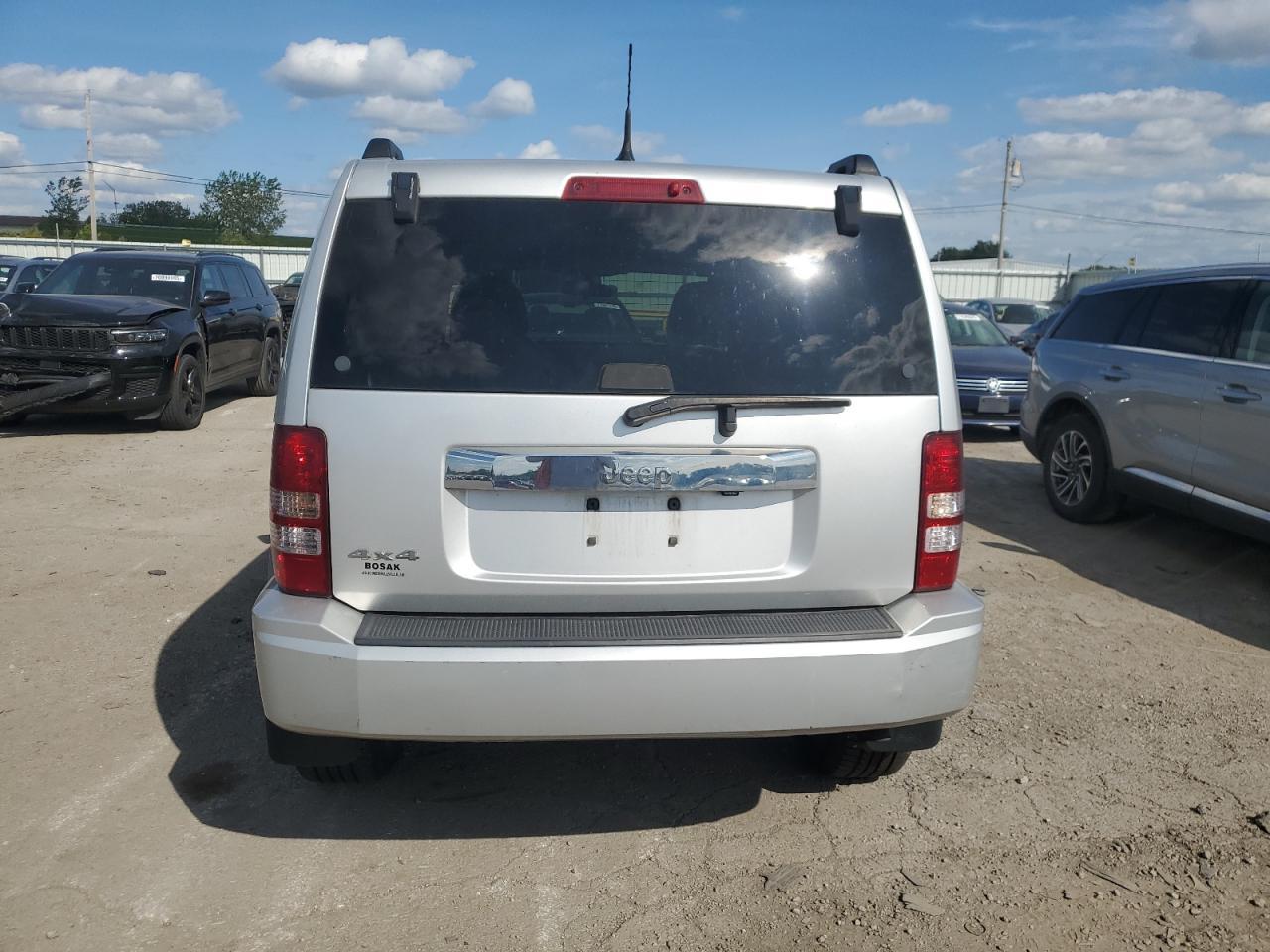2011 JEEP Liberty