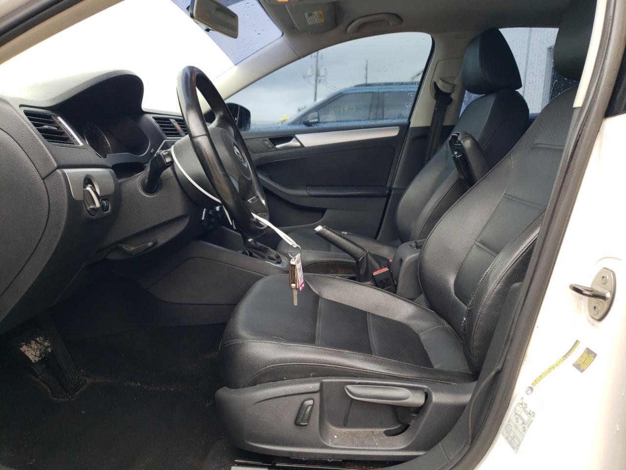 2013 VOLKSWAGEN JETTA
