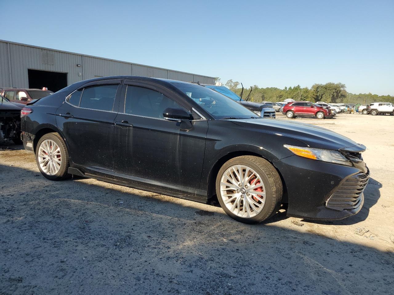 2018 TOYOTA CAMRY