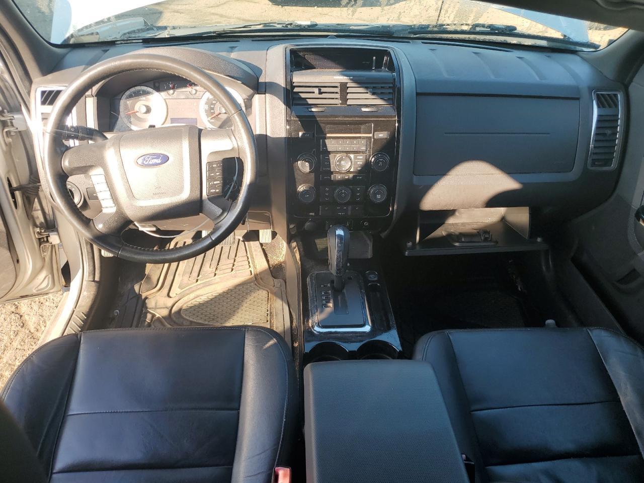2010 FORD ESCAPE