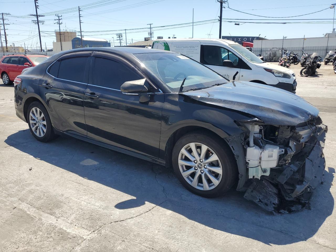 2018 TOYOTA CAMRY