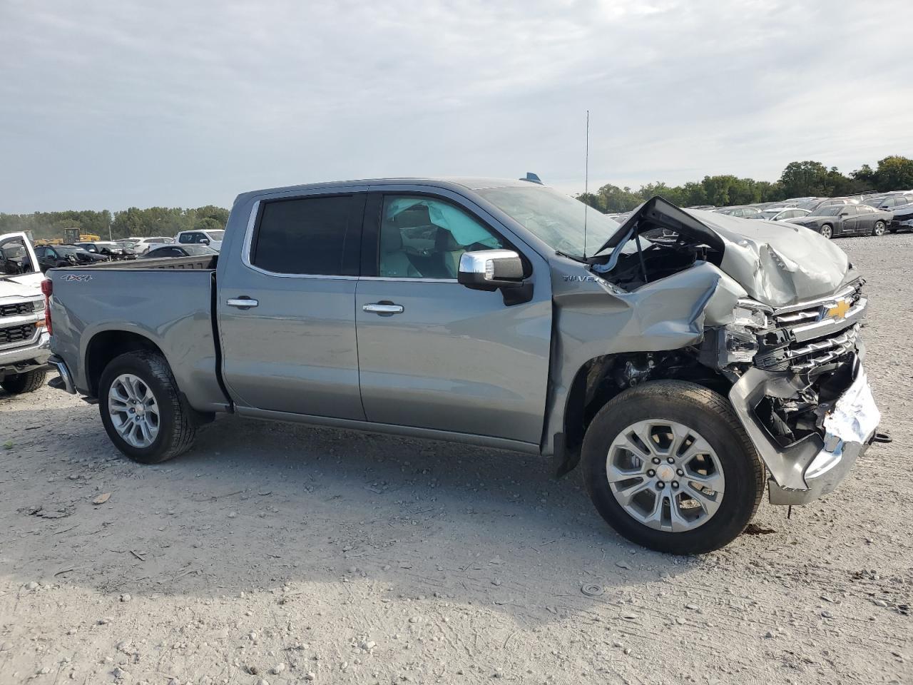 2025 CHEVROLET Silverado