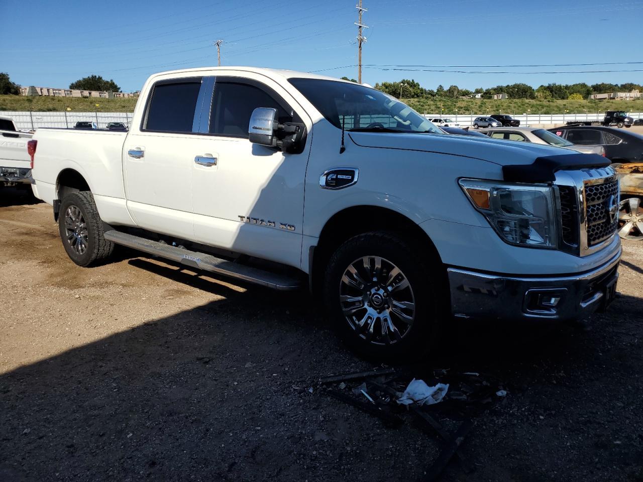 2016 NISSAN Titan