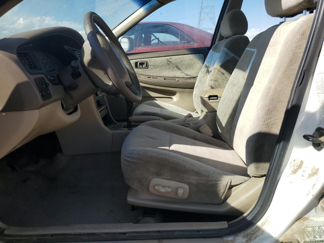 2001 NISSAN ALTIMA