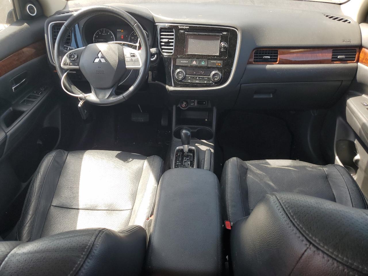 2014 MITSUBISHI outlander