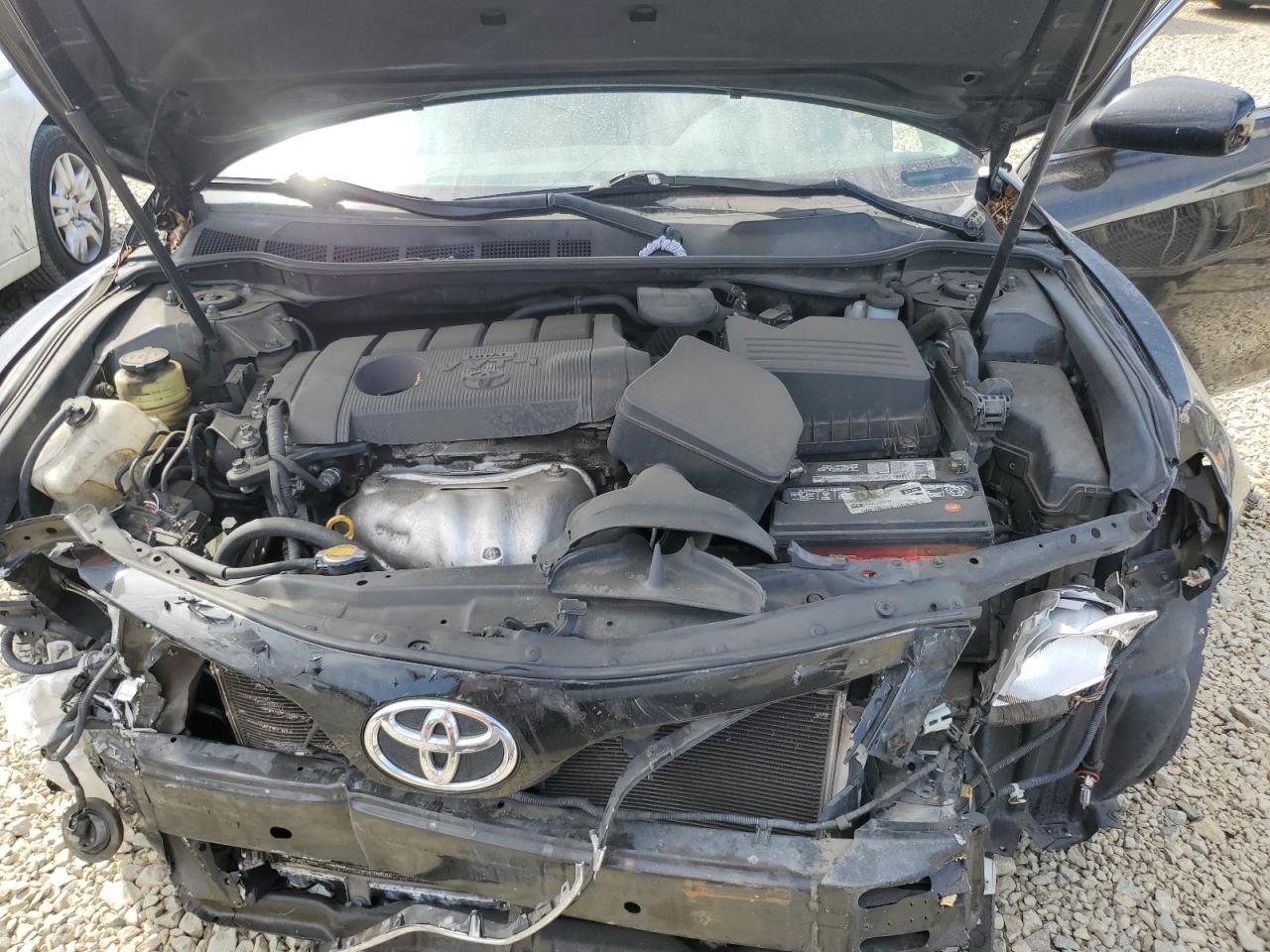2011 TOYOTA CAMRY