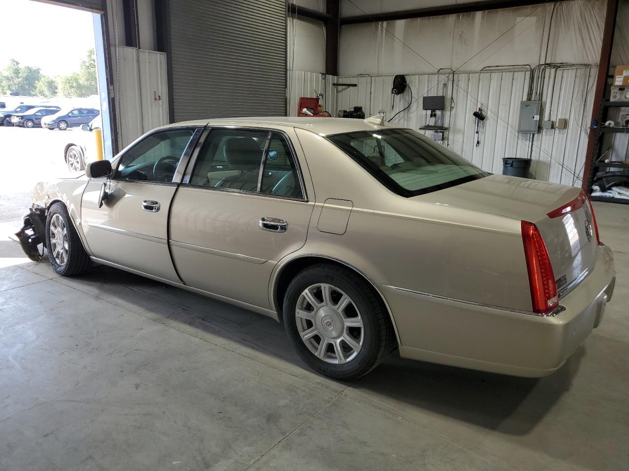 2009 CADILLAC DTS