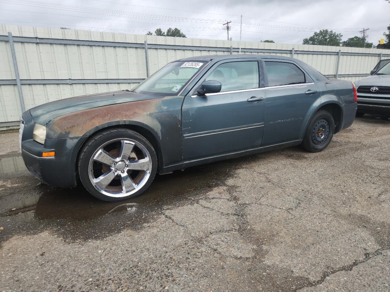 2005 CHRYSLER 300