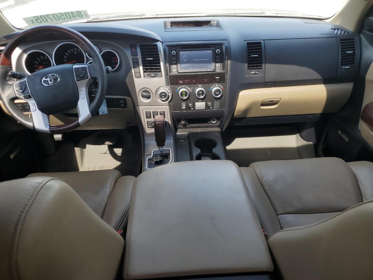 2015 TOYOTA Sequoia