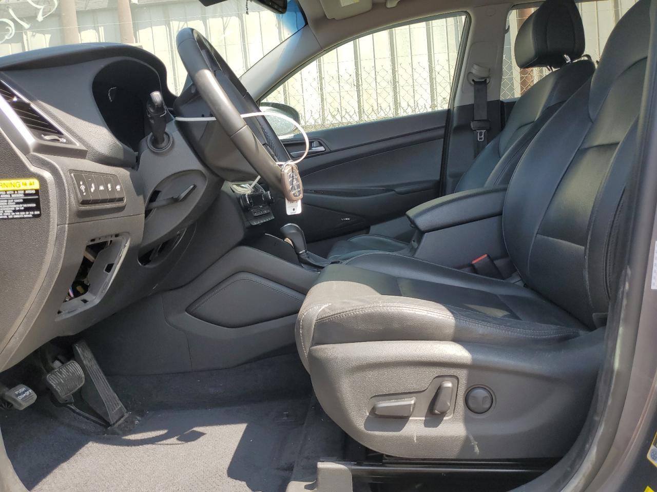 2017 HYUNDAI TUCSON
