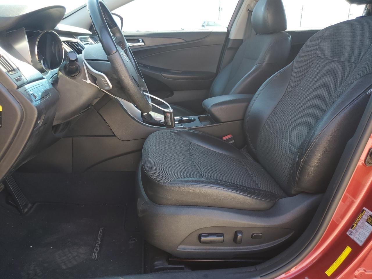 2012 HYUNDAI SONATA
