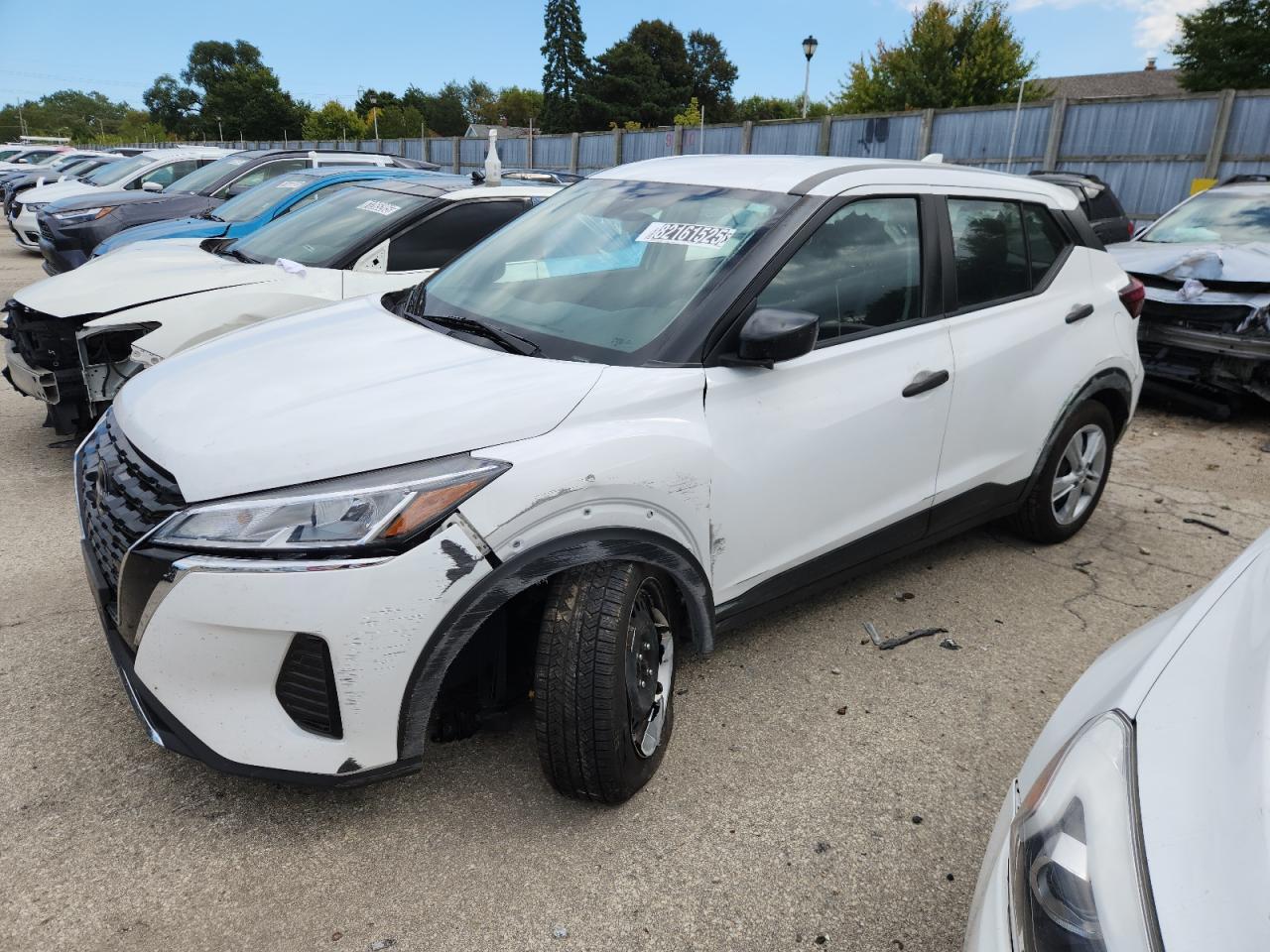 2022 NISSAN KICKS