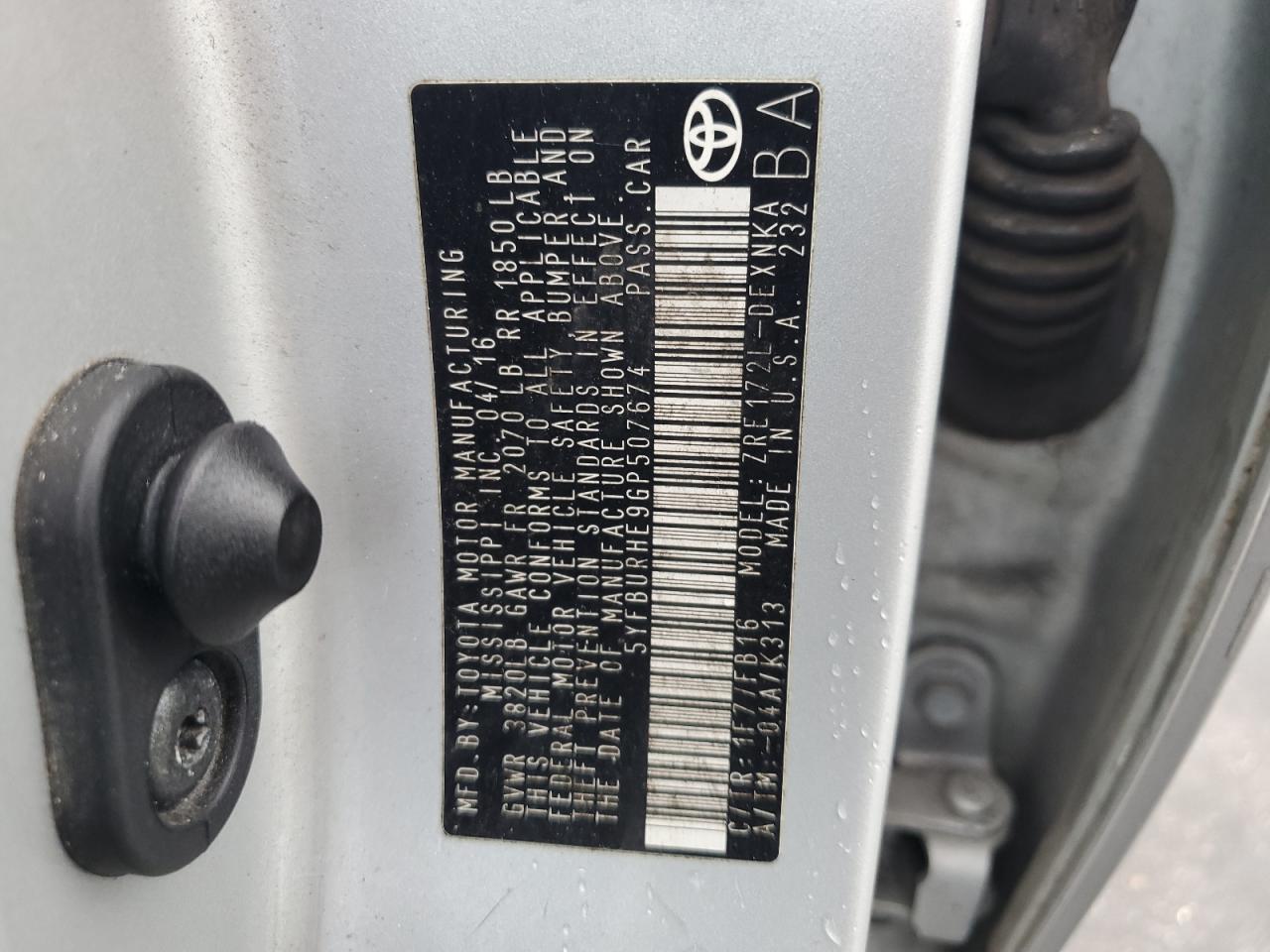2016 TOYOTA COROLLA