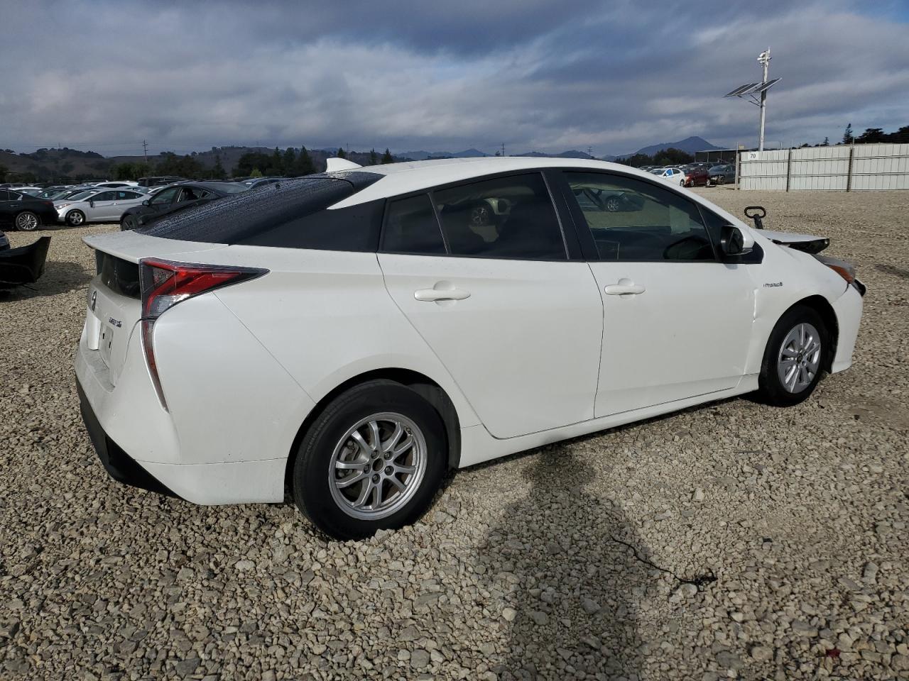 2016 TOYOTA PRIUS