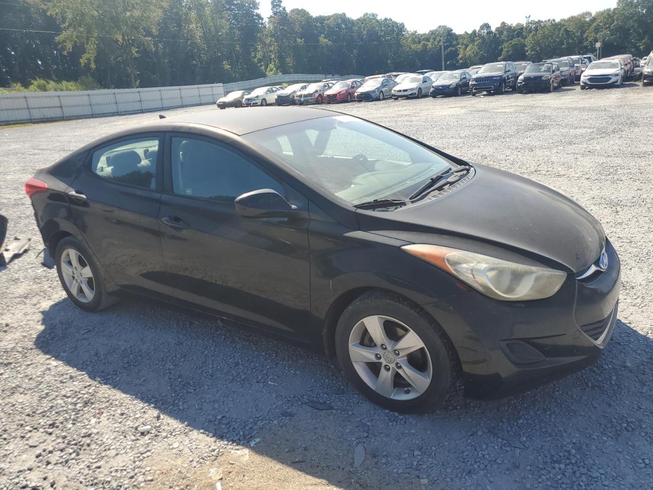 2011 HYUNDAI ELANTRA