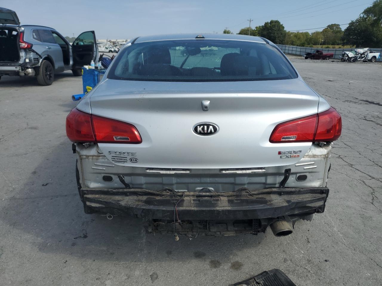 2014 KIA FORTE