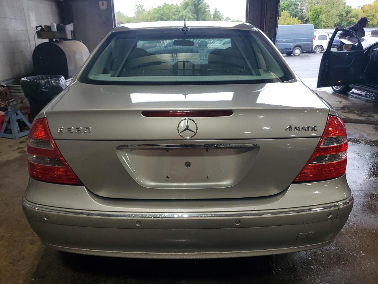 2004 MERCEDES-BENZ E-Class