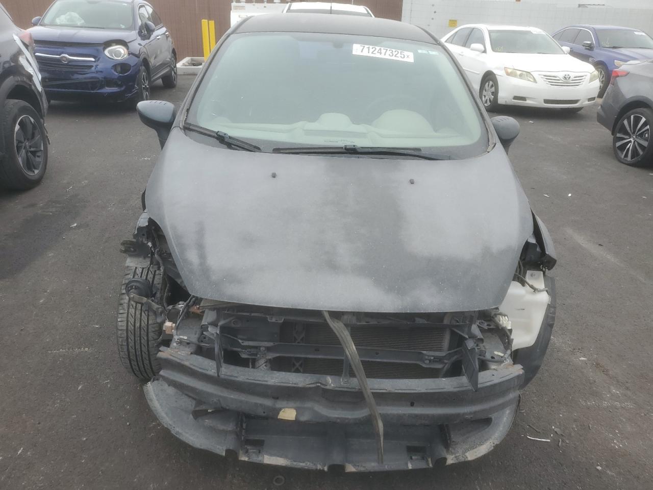 2011 FORD Fiesta