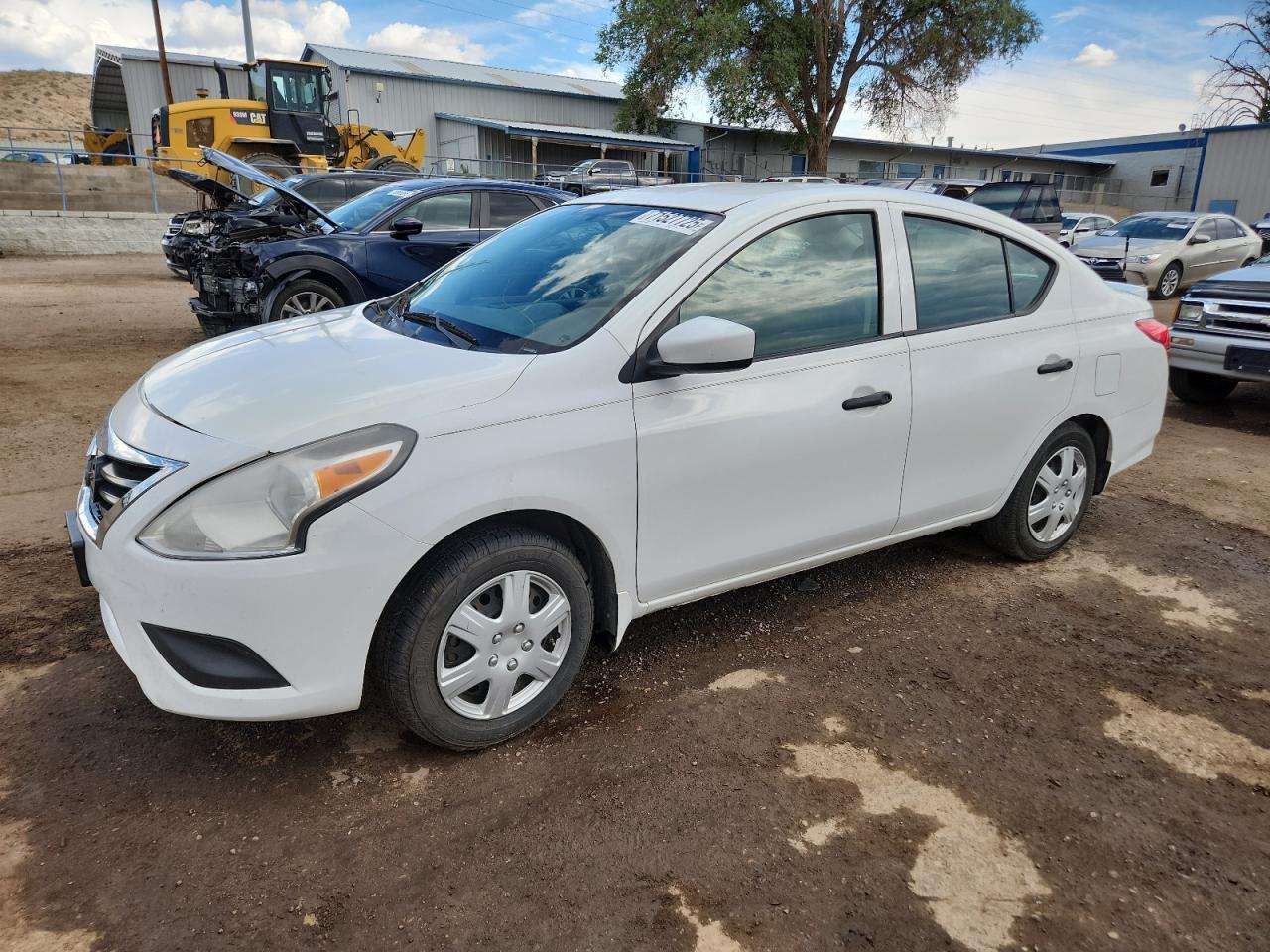 2016 NISSAN VERSA