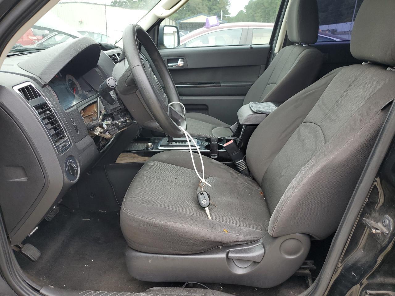 2010 MAZDA Tribute