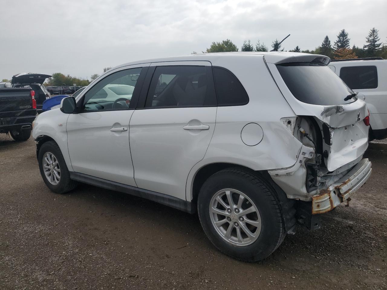 2011 MITSUBISHI RVR