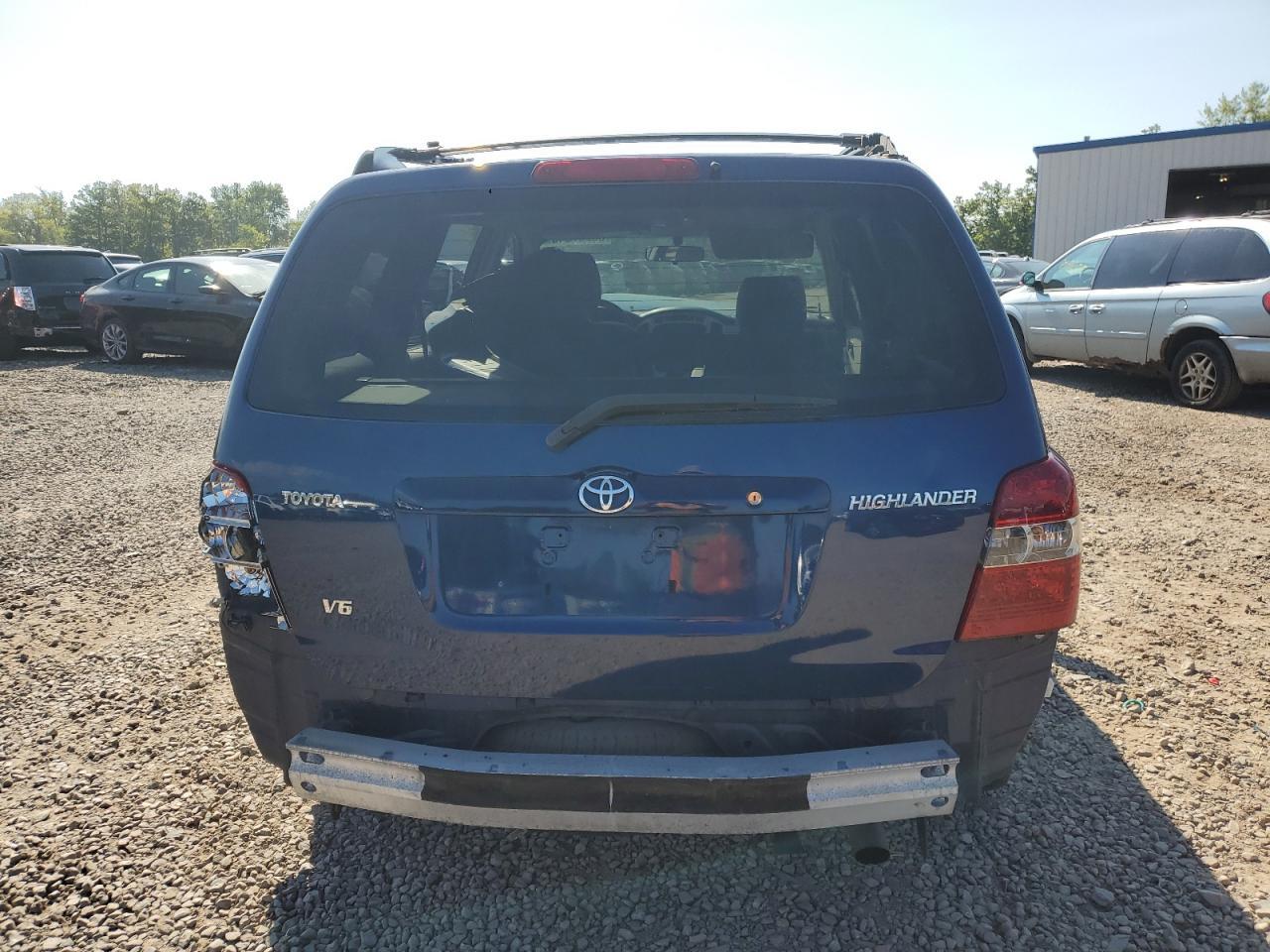2004 TOYOTA HIGHLANDER