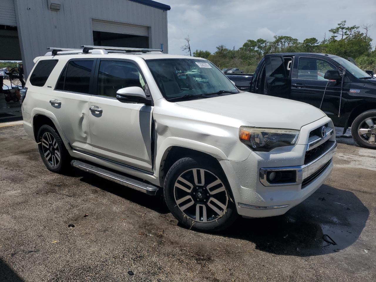2014 TOYOTA 4Runner