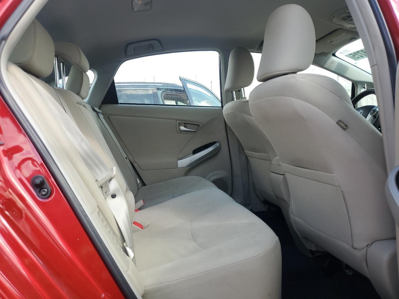 2013 TOYOTA PRIUS