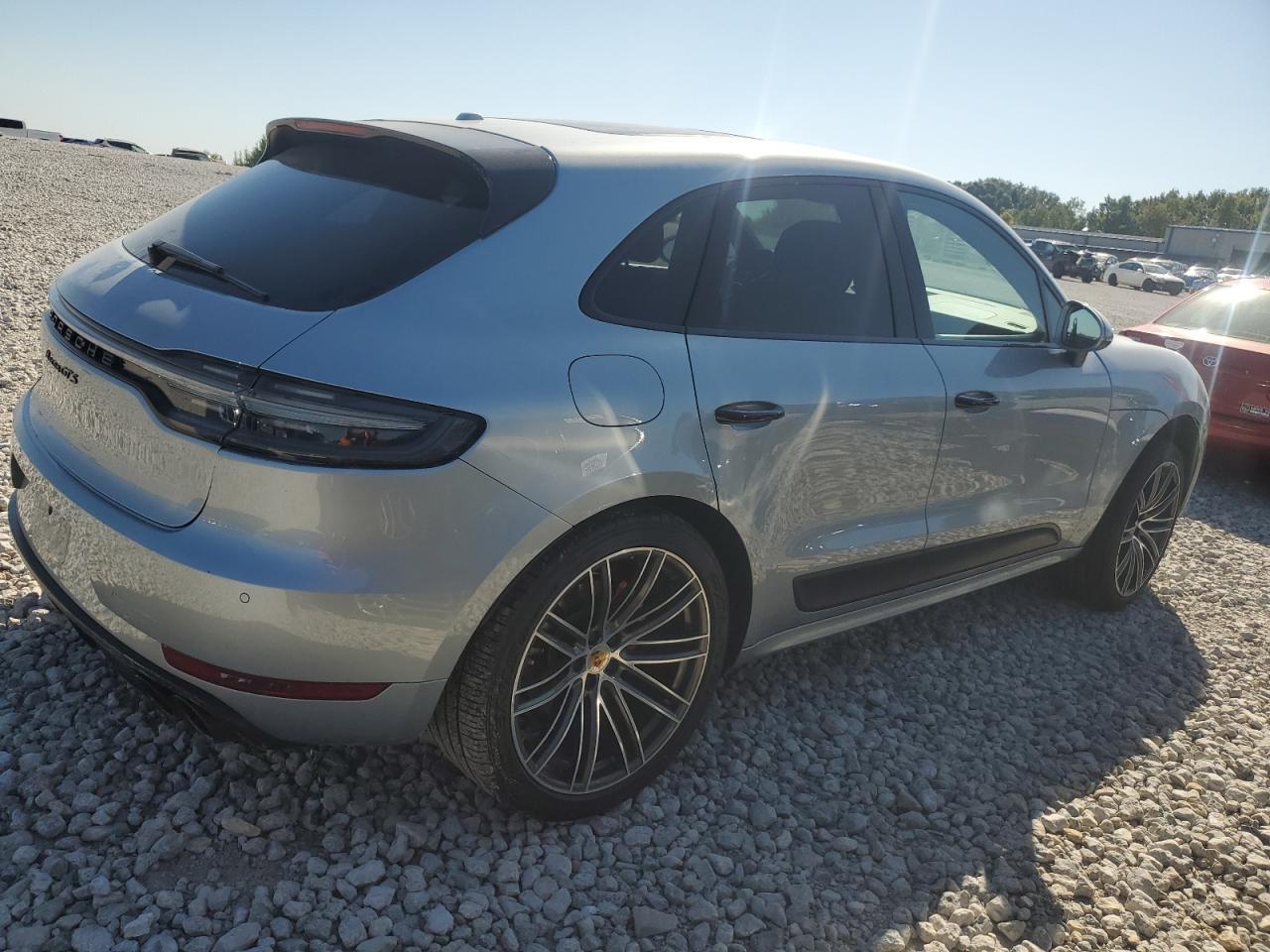 2020 PORSCHE Macan