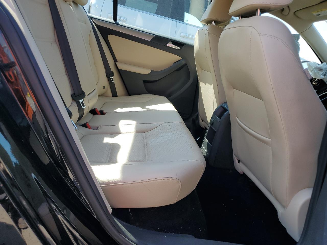 2017 VOLKSWAGEN JETTA