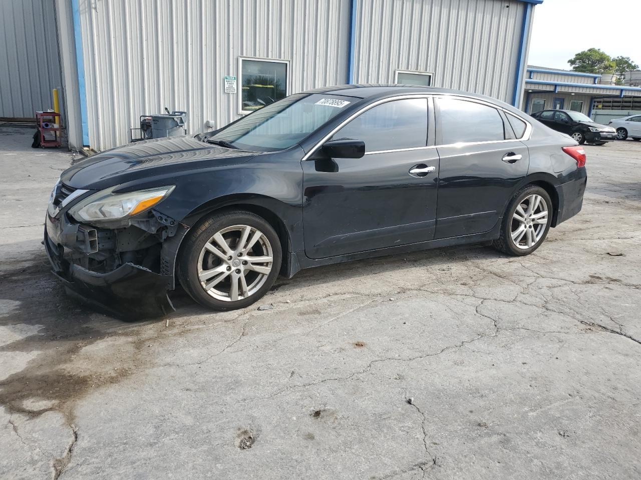 2017 NISSAN ALTIMA