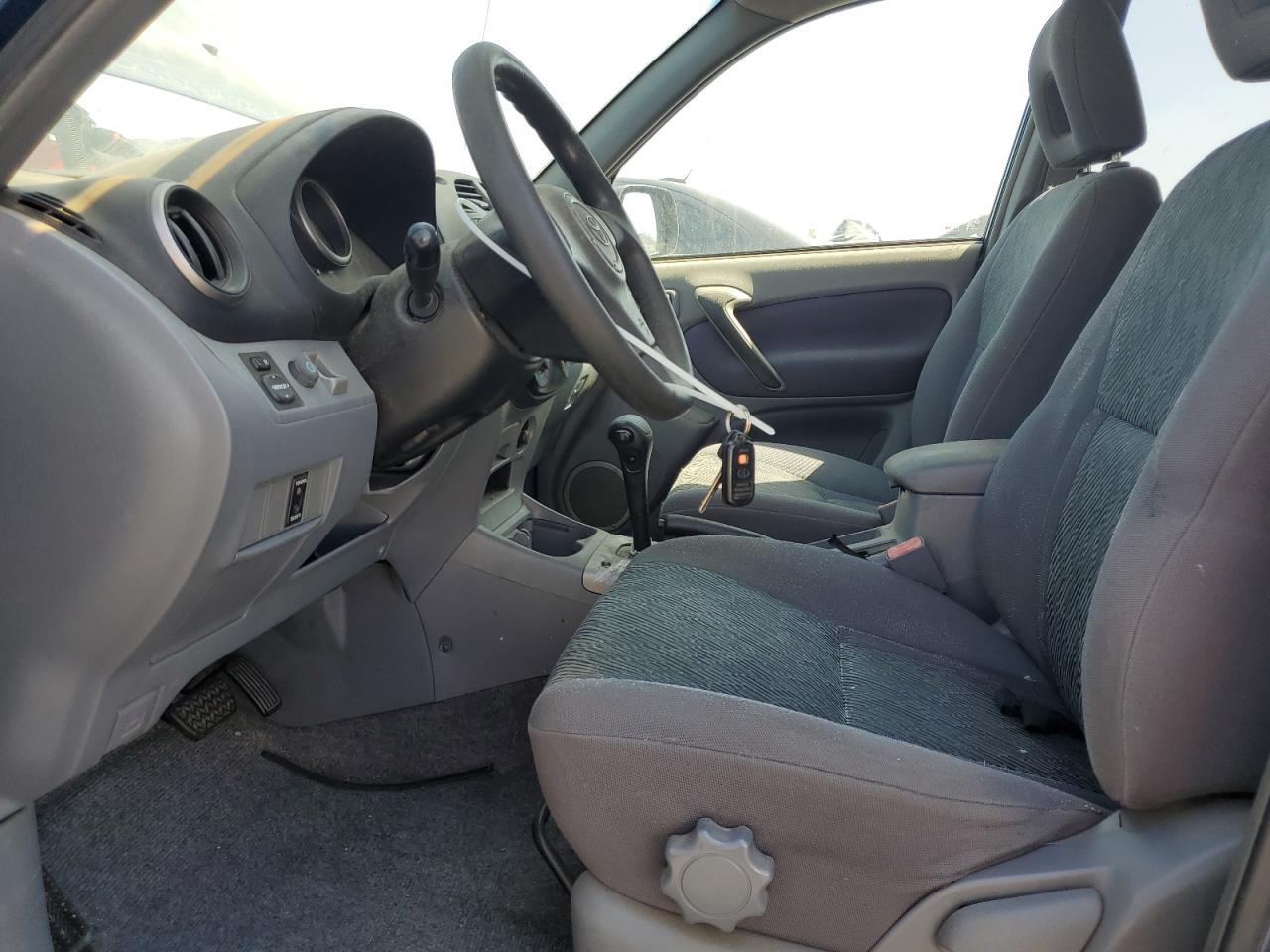 2002 TOYOTA RAV4